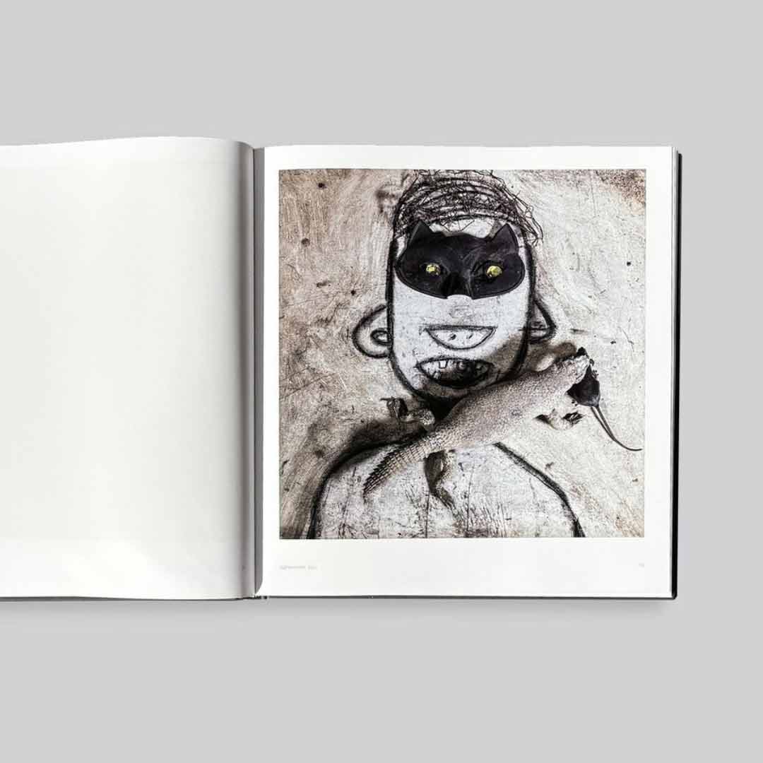spiriti e spazi di roger ballen pubblicato da postcart